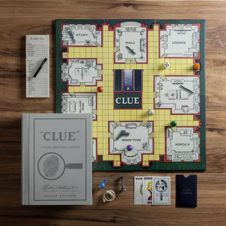 WS Game Company – Clue Vintage Bookshelf Edition