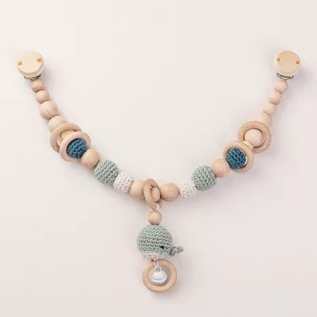 NoniKids Berlin - Kinderwagenkette Holz *Amigurumi Wal Rassel* 3 Farben | Bio Baumwolle | Avocadostore