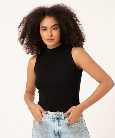 Regata Canelada Básica Gola Alta Preta - C&A