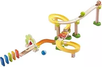 HABA Kullerbü Kugelbahn Sim-Sala-Kling - Holz-Spielbahn mit vielen spannenden Bauelementen - Mit Glöckchen-Tor und Klangtreppe - 38 Bauteile - Spielzeug ab 2 Jahren - 1302056001: Amazon.de: Spielzeug