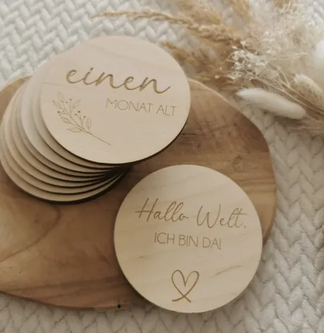 Meilensteinkarten Baby‘s 1. Jahr aus Holz