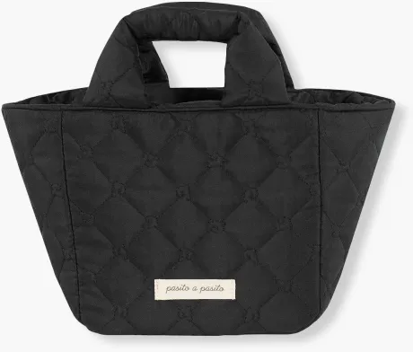 Necessaire de higiene e cuidados