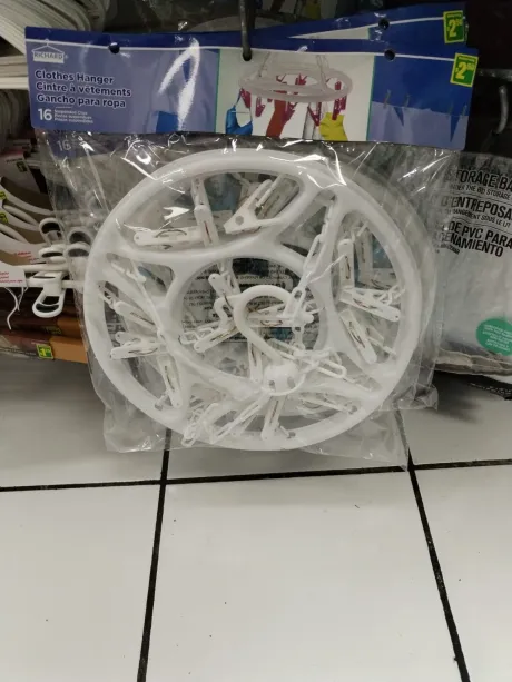 (1) Gancho para ropa interior