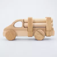 Holzauto mit Holzstämmen von Lotes Toys bestellen - Naturholz