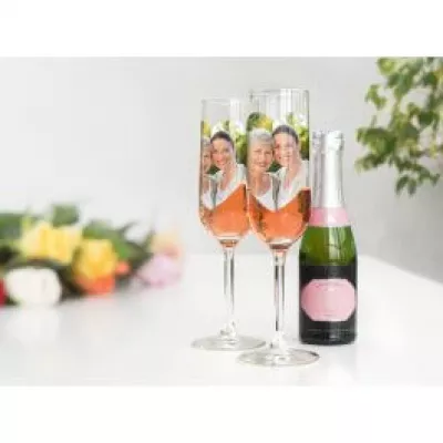 Sektgläser für Hochzeit mit eigenen Fotos gestalten | myphotobook