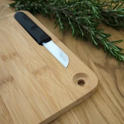 Graviertes Holzbrettchen inkl. Messer - Superheld Papa– Hello Unique